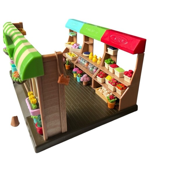Li'l Woodzeez Store Playset with Toy Food Hoppin' Farmers Market - Picture 1 of 3
